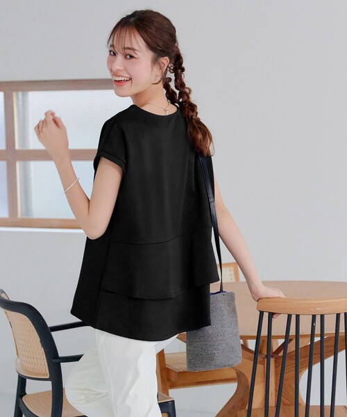 Tiaclasse(ティアクラッセ)の「【UVカット・吸水速乾】 “きれい見え” バックペプラムトップス(Tシャツ/カットソー・レディース・ネイビー/グレイッシュベージュ/ブラック・XL/XXL)」の10枚目の写真