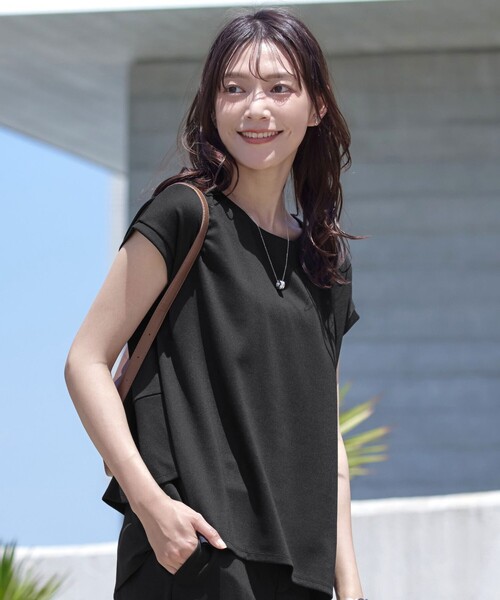 Tiaclasse(ティアクラッセ)の「【UVカット・吸水速乾】 “きれい見え” バックペプラムトップス(Tシャツ/カットソー・レディース・ネイビー/グレイッシュベージュ/ブラック・XL/XXL)」の13枚目の写真