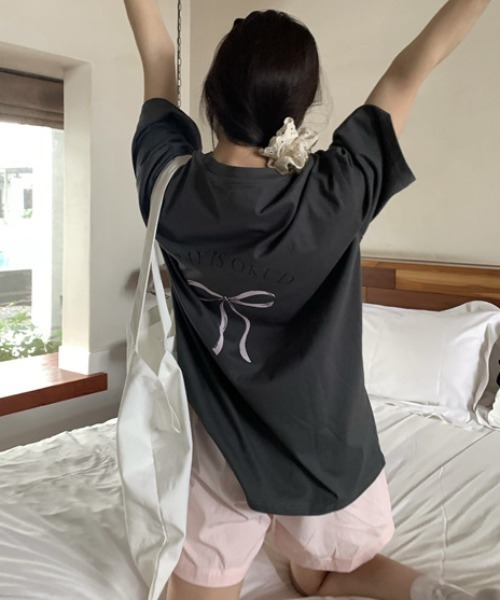 Mela（メラ）の「RIBBON BIG TEE（Tシャツ/カットソー・レディース・ダークグレー/ホワイト・FREE）」の18枚目の写真