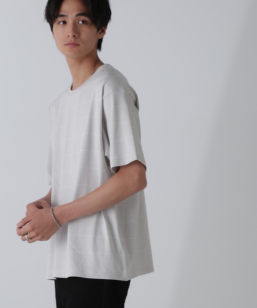 NANO universe(ナノユニバース)の「リラックスボーダーTシャツ 半袖(Tシャツ/カットソー・メンズ・ブラック/ライトグレー/ベージュ系その他・M/L/XL)」の5枚目の写真