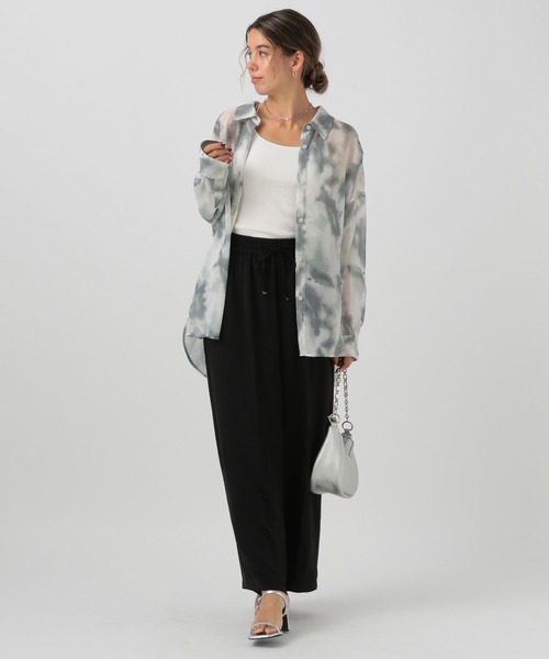 BAYFLOW（ベイフロー）の「[しなやかでやわらかな肌触り]ニュアンスパターンシャツ（シャツ/ブラウス・レディース・ピンク/グリーン/グレー・FREE）」の4枚目の写真