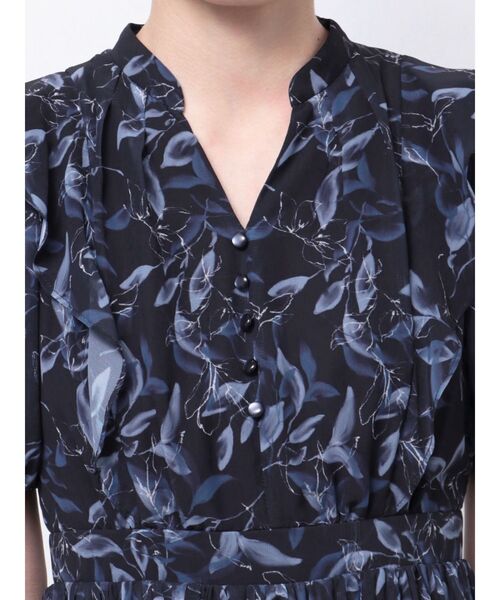 MERCURYDUO（マーキュリーデュオ）の「プリーツティアードワンピース（ワンピース・レディース・ネイビー/ベビーピンク/ライトグレー・SMALL/MEDIUM）」の21枚目の写真