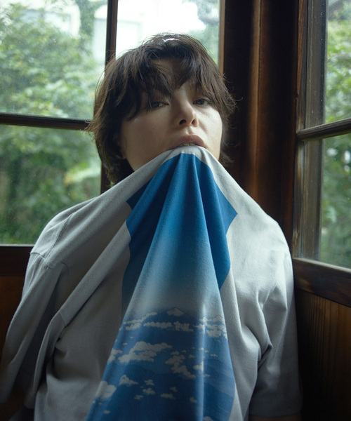 SKIN(スキン)の「skin × Ana Popescu / MERCREDI プリントTシャツ(Tシャツ/カットソー・メンズ・グレー/ホワイト・MEDIUM/LARGE)」の13枚目の写真