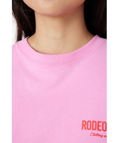 RODEO CROWNS WIDE BOWL(ロデオクラウンズワイドボウル)の「サガラワッペン ロゴ Tワンピース(ワンピース・レディース・ブラック/ダークグリーン/ピンク・FREE)」の7枚目の写真