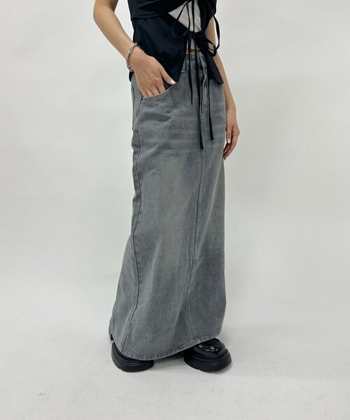 WHO'S WHO gallery（フーズフーギャラリー）の「オーバーダイデニムロングスカート（スカート・レディース・ライトグレー/サンドベージュ/ネイビー・FREE）」の5枚目の写真