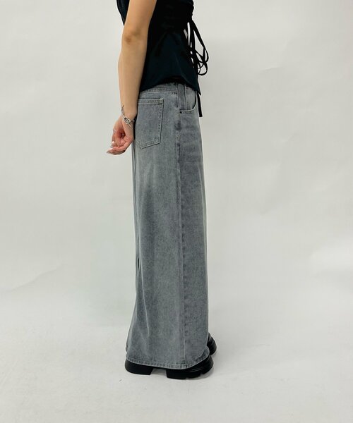 WHO'S WHO gallery（フーズフーギャラリー）の「オーバーダイデニムロングスカート（スカート・レディース・ライトグレー/サンドベージュ/ネイビー・FREE）」の7枚目の写真