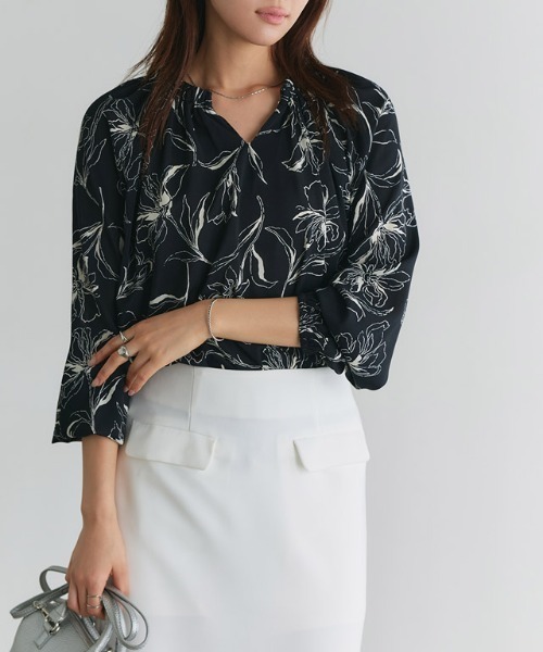 花柄ギャザーブラウス（シャツ/ブラウス）｜Pierrot（ピエロ）の