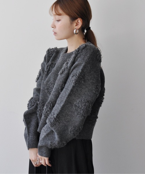 Meli rich（メリーリッチ）の「もしゃもしゃショートニットプルオーバー（ニット/セーター・レディース・チャコールグレー/アイボリー/サックスブルー/モカ・MEDIUM）」の14枚目の写真