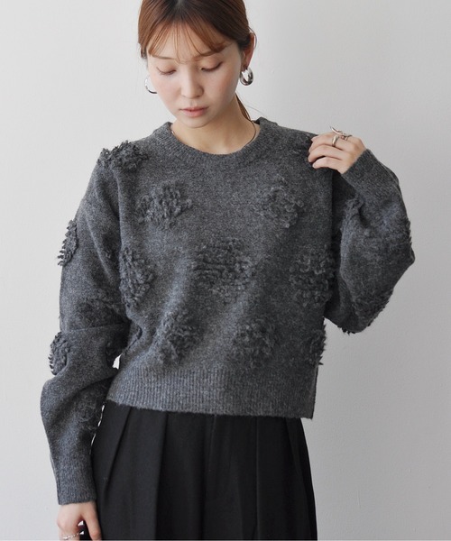 Meli rich（メリーリッチ）の「もしゃもしゃショートニットプルオーバー（ニット/セーター・レディース・チャコールグレー/アイボリー/サックスブルー/モカ・MEDIUM）」の15枚目の写真