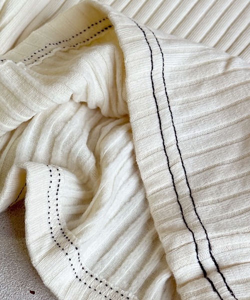 CALMIA（カルミア）の「裏起毛テレコハイネックトップス/おとな（Tシャツ/カットソー・レディース・ブラウン/ブラック/オフホワイト・160cm）」の8枚目の写真