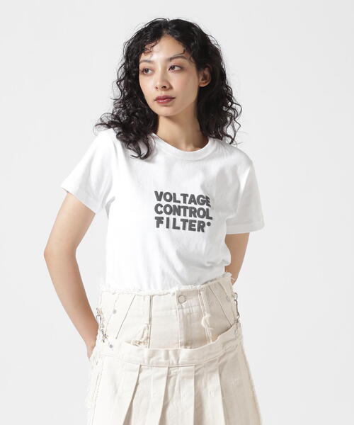 VOLTAGE CONTROL FILTER(ヴォルテージコントロールフィルター)の「VOLTAGE CONTROL FILTER/ヴォルテージコントロールフィルター/PUFF FIRE S/S TEE(Tシャツ/カットソー・レディース・ホワイト・XS)」の1枚目の写真