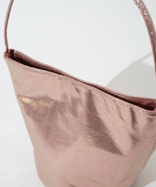 flower(フラワー)の「シャイニーシリンダーバッグ(ショルダーバッグ・レディース・ホワイト/ピンク・FREE)」の16枚目の写真