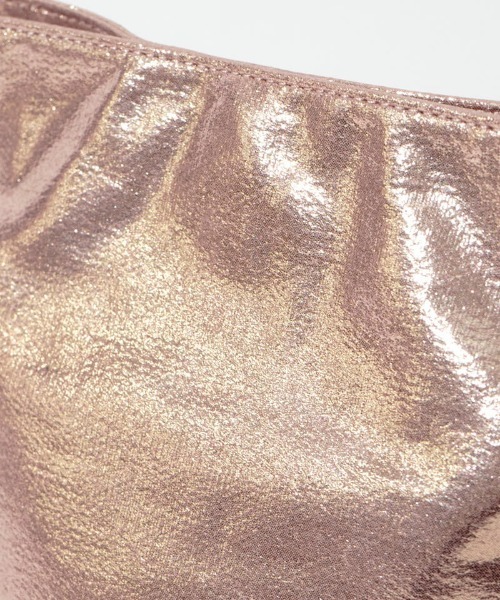 flower(フラワー)の「シャイニーシリンダーバッグ(ショルダーバッグ・レディース・ホワイト/ピンク・FREE)」の17枚目の写真