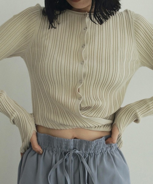 anuke(アンヌーク)の「Cachecoeur Knit Cardigan(カーディガン/ボレロ・レディース・ブラック/ナチュラル・FREE)」の7枚目の写真