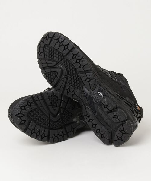 NEW BALANCE（ニューバランス）の「NEW BALANCE M1906RWF（スニーカー・メンズ・ブラック・27cm/26.5cm/28cm/27.5cm）」の3枚目の写真