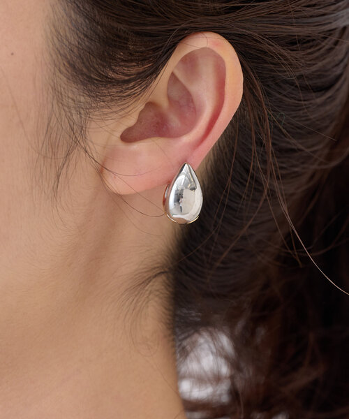 BEARDSLEY（ビアズリー）の「バイカラーコンビピアス（ピアス（両耳用）・レディース・ゴールド系その他・FREE）」の7枚目の写真