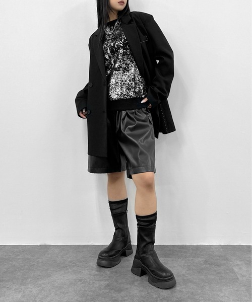 LVEU.（ラブユ.）の「【LVEU.】メタリックプリントオーバースウェット / トップス スウェット 裏毛 プリント メタリック 箔 プルオーバー ブラック グレー（スウェット・レディース・グレー/ブラック・FREE）」の16枚目の写真