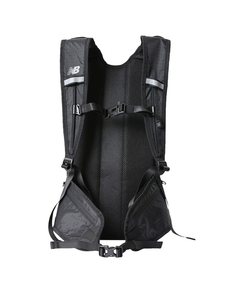 NEW BALANCE（ニューバランス）の「ハイドレーションバックパック15L ハイドレーションバッグなし（バックパック/リュック・メンズ・ブラック・ONE SIZE）」の2枚目の写真