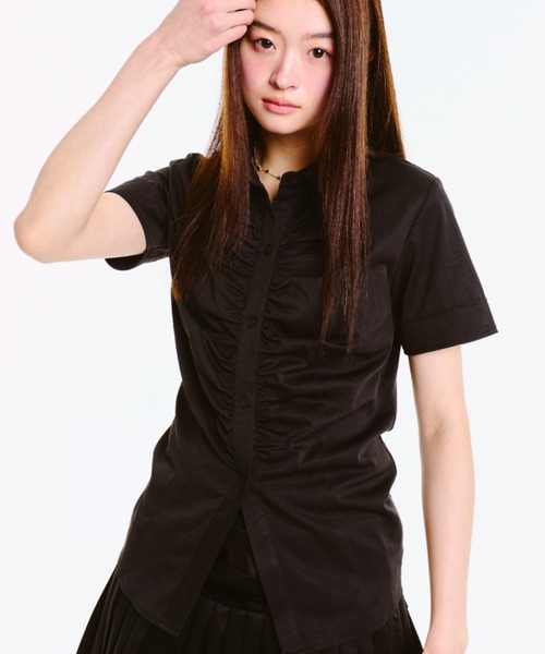 FEKETE ギャザータイトシャツ GATHER FEMININE TIGHT SHIRT / ギャザータイトシャツ（シャツ