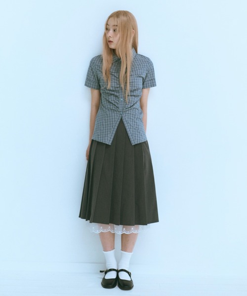 セール】GATHER FEMININE TIGHT SHIRT / ギャザータイトシャツ