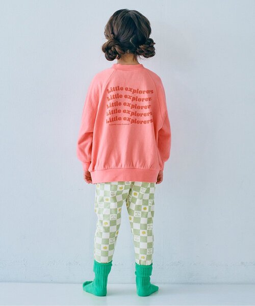 p.premier（ピードットプルミエ）の「【ジュニア対応】イロチ買いしたいオーバーサイズロゴスプリングトレーナー（スウェット・キッズ・オフホワイト/チャコール/ネイビー/グリーン/ピンク/レッド・80/90/100/110/120/130/140）」の7枚目の写真