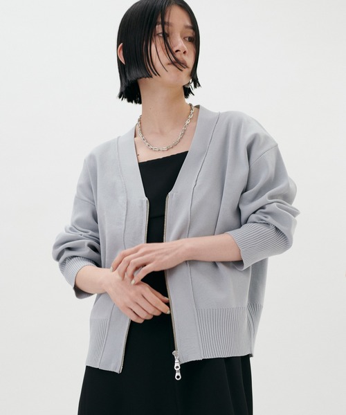 natural couture(ナチュラルクチュール)の「【LARUTA】ポリニットコンパクトZIPカーデ(カーディガン/ボレロ・レディース・ライトグレー/ライトベージュ/グレイッシュベージュ/ブラック/オフホワイト・FREE)」の1枚目の写真