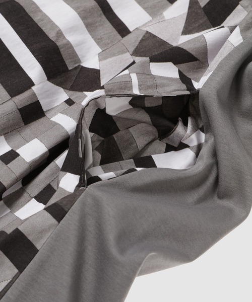 ANREALAGE（アンリアレイジ）の「PATCHWORK PRINT BROAD ONE PICE（ワンピース・レディース・その他2/その他1・38/36）」の7枚目の写真