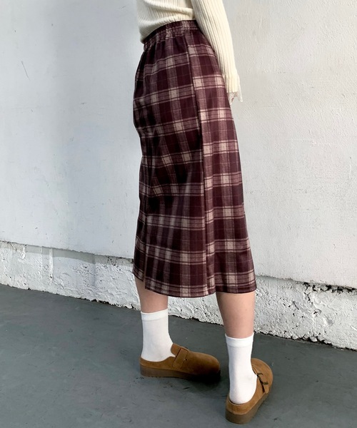 SHEPP(シープ)の「チェック柄 ミディ丈 Iラインスカート(スカート・レディース・ブラウン/ブラック・S/M)」の6枚目の写真