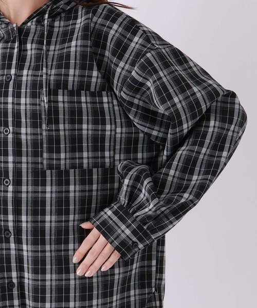 repipi armario（レピピ アルマリオ）の「チェックフードルーズシャツ（シャツ/ブラウス・キッズ・グリーン系その他/ブラック/ピンク系その他・MEDIUM/LARGE/SMALL）」の14枚目の写真