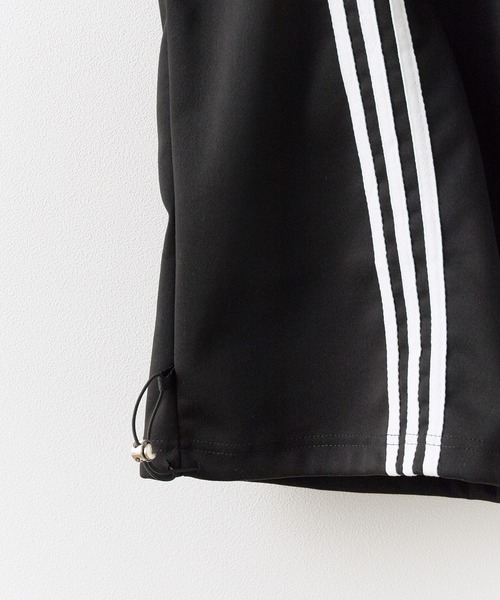 Chick(チック)の「Side Line Track Pants / サイドライントラックパンツ(スウェットパンツ・レディース・ブラック/ホワイト・M/L)」の18枚目の写真