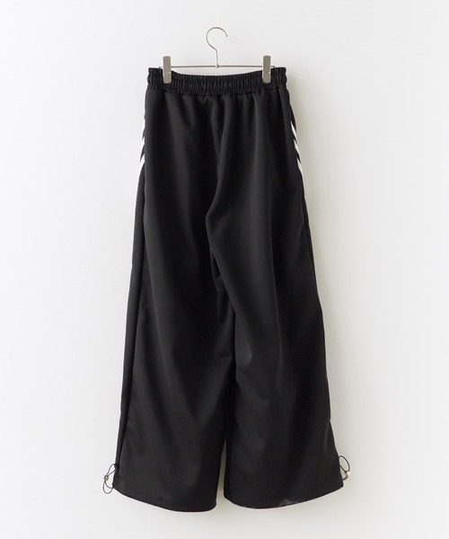 Chick(チック)の「Side Line Track Pants / サイドライントラックパンツ(スウェットパンツ・レディース・ブラック/ホワイト・M/L)」の9枚目の写真