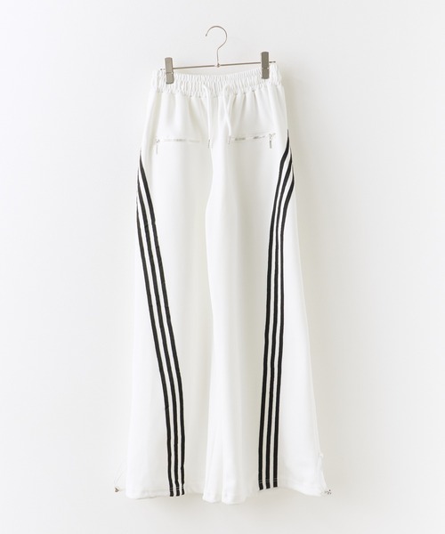 Chick(チック)の「Side Line Track Pants / サイドライントラックパンツ(スウェットパンツ・レディース・ブラック/ホワイト・M/L)」の4枚目の写真