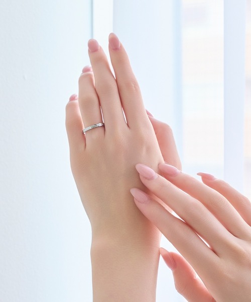 Phoebe（フィービィー）の「≪雑誌掲載≫【金属アレルギー対応】メタルリーフカットリング/サージカルステンレス（リング・レディース・シルバー/イエローゴールド・#9/#11/#16/#19）」の10枚目の写真