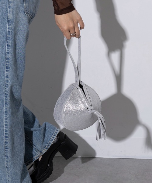 Beau're（ヴュレ）の「【BEAURE】フォーチュンクッキーショルダーバッグ mini 2way B-25213 ※（ハンドバッグ・レディース・シルバー/アイボリー/ブラック/ベージュ・FREE）」の4枚目の写真