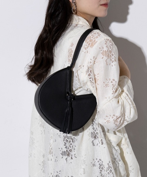 Beau're（ヴュレ）の「【BEAURE】フォーチュンクッキーショルダーバッグ mini 2way B-25213 ※（ハンドバッグ・レディース・シルバー/アイボリー/ブラック/ベージュ・FREE）」の3枚目の写真