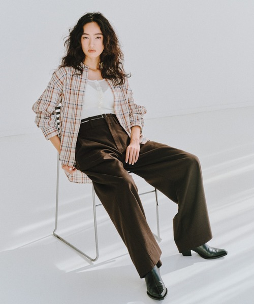 styling/(スタイリング)の「ダブルベルトスーツパンツ(スラックス・レディース・ブラウン/ダークネイビー/オフホワイト・1/0)」の6枚目の写真