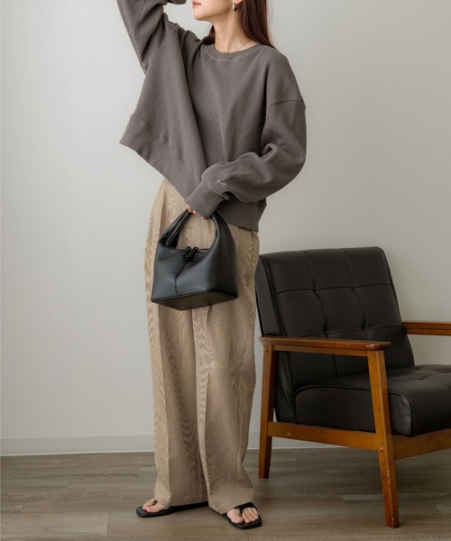 NOAHL(ノアル)の「【NOAHL】ミドル丈刺繍ワッフルプルオーバー(スウェット・レディース・オートミール/チャコール・FREE)」の22枚目の写真