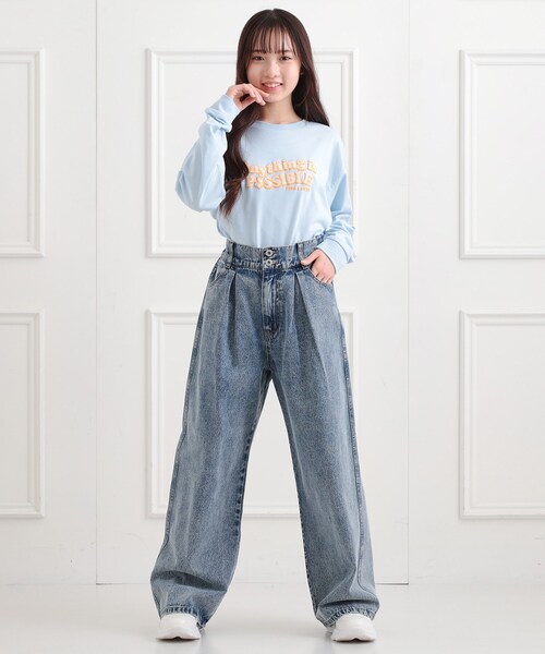 PINK-latte(ピンクラテ)の「タックワイドストレートデニム(その他パンツ・キッズ・ブルー系3/ブラック系3/ブラック・16/15 /14/13)」の21枚目の写真