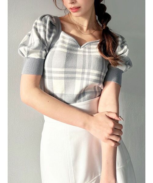 RESEXXY(リゼクシー)の「ハートネックラグランニットトップス(ニット/セーター・レディース・ピンク/ブルー/ブラック・FREE)」の1枚目の写真