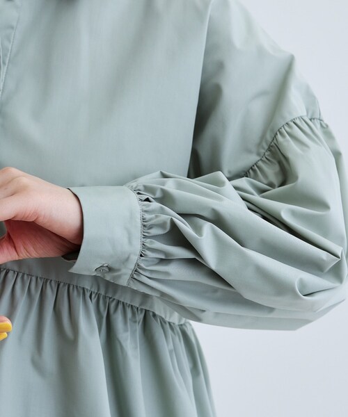 GALLEST（ギャレスト）の「バルーンペプラムブラウス（シャツ/ブラウス・レディース・ホワイト/ライトブルー/イエロー系その他/グリーン系・34/38）」の14枚目の写真