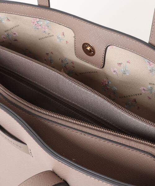 MERCURYDUO(マーキュリーデュオ)の「【MERCURYDUO/マーキュリーデュオ】通勤、通学、リクルート両アオリポケットA4トートバッグ キーチャーム付(トートバッグ・レディース・ブラック/グレイッシュベージュ/ブラウン系その他・FREE)」の20枚目の写真