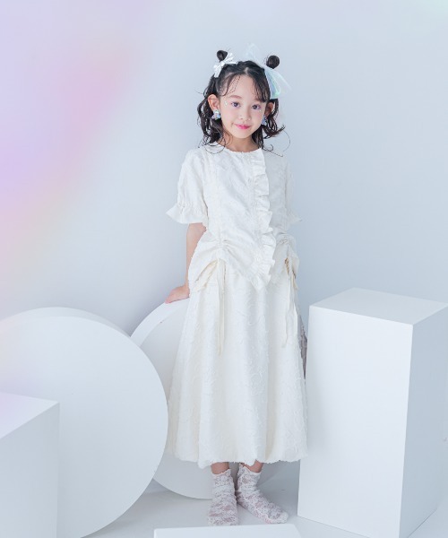 unica(ユニカ)の「ドロストフリルカーデブラウス(シャツ/ブラウス・キッズ・ブラック/オフホワイト/グリーン・M/L/XL/S)」の21枚目の写真