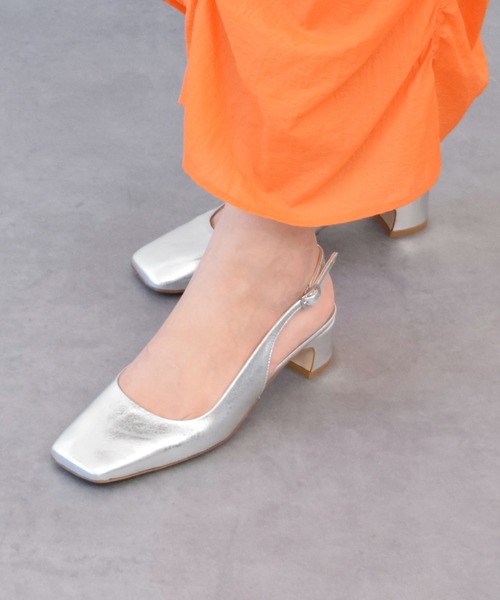 inter-chaussures(インターショシュール)の「【INTER-CHAUSSURES】スクエアトウバックバンドパンプス(I51304)(パンプス・レディース・シルバー/ブラック/アイボリー・35/36/37/38/39)」の3枚目の写真