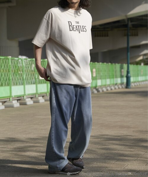 The Beatles(ザビートルズ)の「THE BEATLES ザ ビートルズ ロゴピグメントTシャツ(Tシャツ/カットソー・メンズ・オフホワイト/ブラック・M/LL/L)」の7枚目の写真