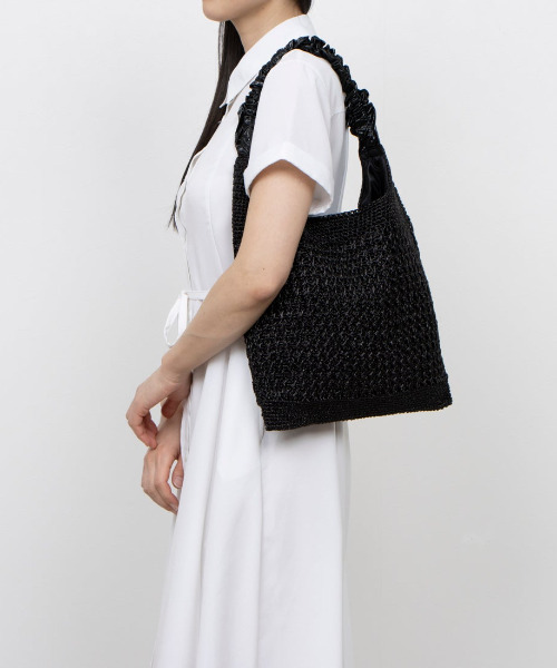 cache cache(カシュ カシュ)の「カシュカシュ cachecache / メタリックコードフリルハンドルトート(かごバッグ・レディース・ゴールド/シルバー/ブラック・FREE)」の9枚目の写真