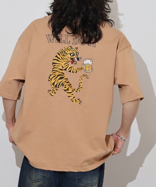 ATELANE（アテレーン）の「ATELANE アソート　ワンポイント刺繍 バック刺繍オーバーサイズ 半袖Tシャツ（Tシャツ/カットソー・レディース・ベージュ/グレー/ブラック系2/サックスブルー/ブラック/ホワイト系1/ホワイト系2/ホワイト/ブラック系1・M/L）」の8枚目の写真