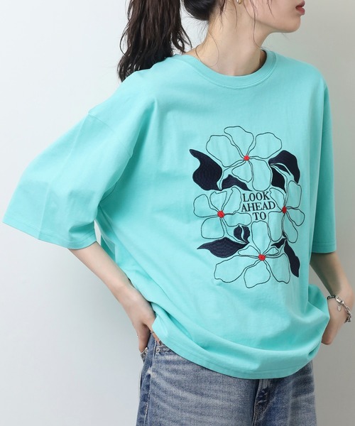 ATELANE（アテレーン）の「ATELANE アソート　ワンポイント刺繍 バック刺繍オーバーサイズ 半袖Tシャツ（Tシャツ/カットソー・レディース・ベージュ/グレー/ブラック系2/サックスブルー/ブラック/ホワイト系1/ホワイト系2/ホワイト/ブラック系1・M/L）」の9枚目の写真