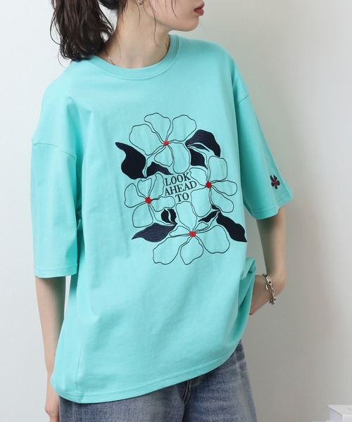 ATELANE（アテレーン）の「ATELANE アソート　ワンポイント刺繍 バック刺繍オーバーサイズ 半袖Tシャツ（Tシャツ/カットソー・レディース・ベージュ/グレー/ブラック系2/サックスブルー/ブラック/ホワイト系1/ホワイト系2/ホワイト/ブラック系1・M/L）」の18枚目の写真