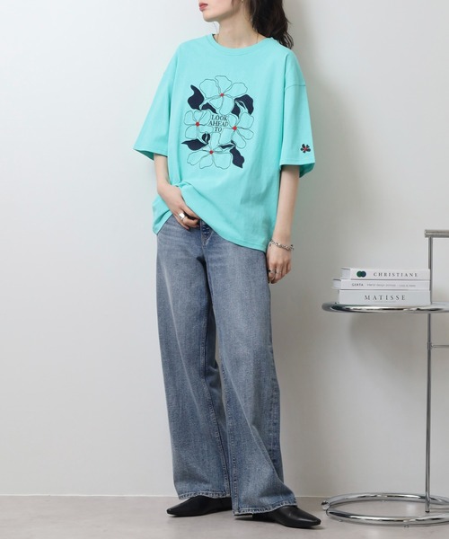 ATELANE（アテレーン）の「ATELANE アソート　ワンポイント刺繍 バック刺繍オーバーサイズ 半袖Tシャツ（Tシャツ/カットソー・レディース・ベージュ/グレー/ブラック系2/サックスブルー/ブラック/ホワイト系1/ホワイト系2/ホワイト/ブラック系1・M/L）」の19枚目の写真