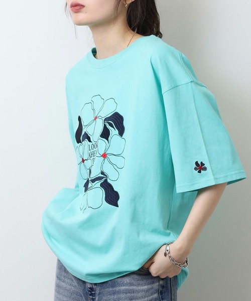 ATELANE（アテレーン）の「ATELANE アソート　ワンポイント刺繍 バック刺繍オーバーサイズ 半袖Tシャツ（Tシャツ/カットソー・レディース・ベージュ/グレー/ブラック系2/サックスブルー/ブラック/ホワイト系1/ホワイト系2/ホワイト/ブラック系1・M/L）」の16枚目の写真